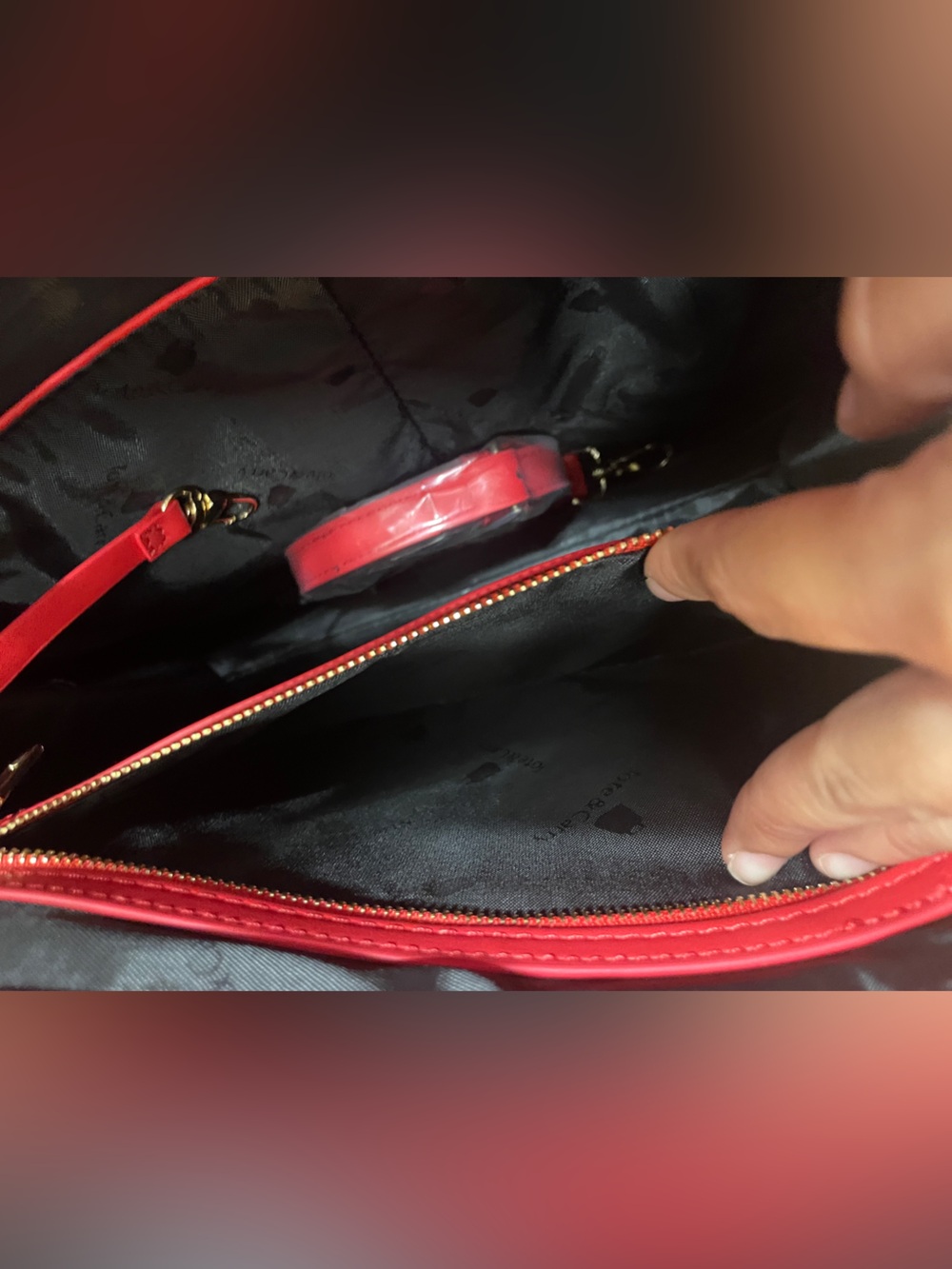 Red Textured Tote Bag - Picture 5 of 10